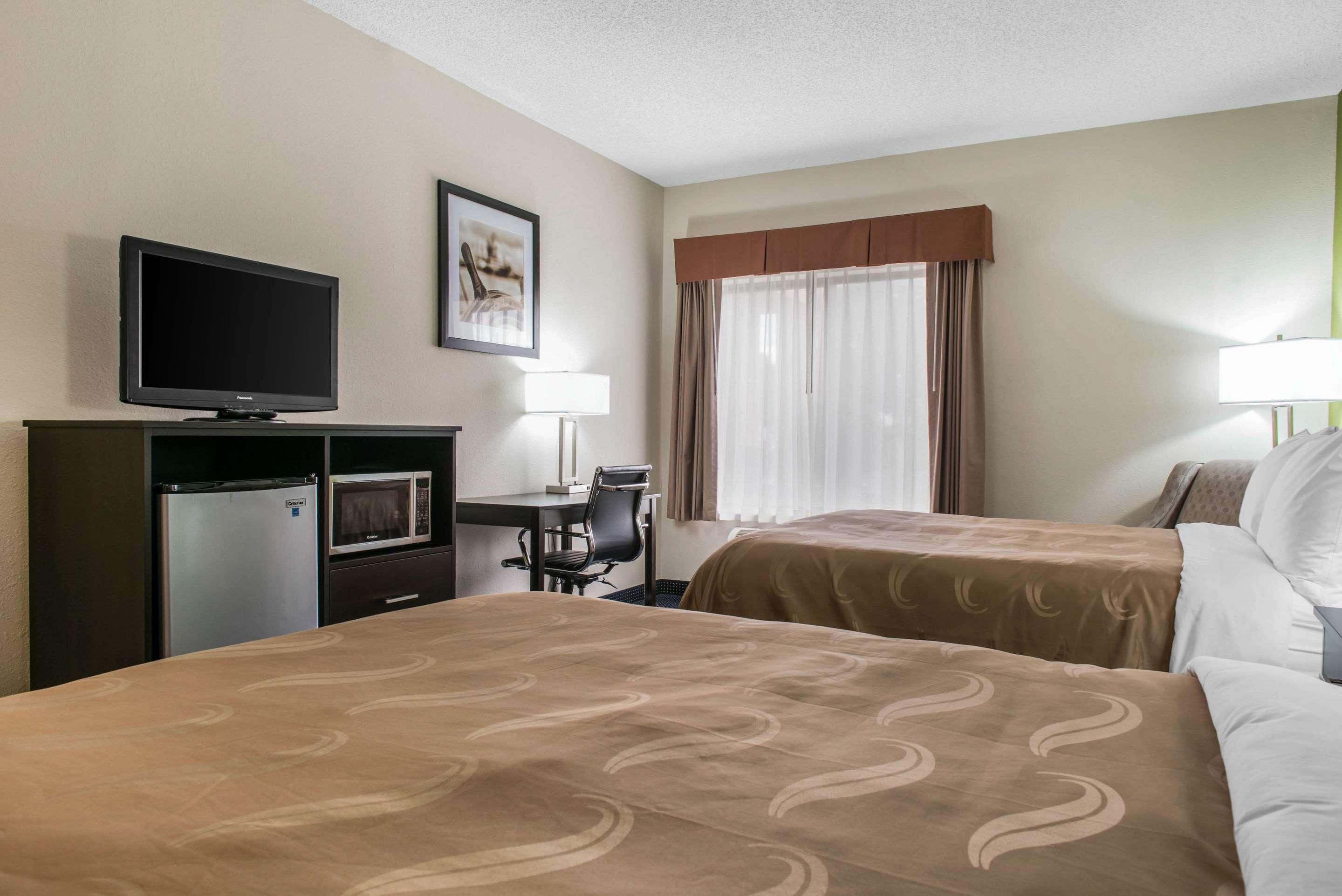 Quality Inn & Suites Anderson I-69 Εξωτερικό φωτογραφία
