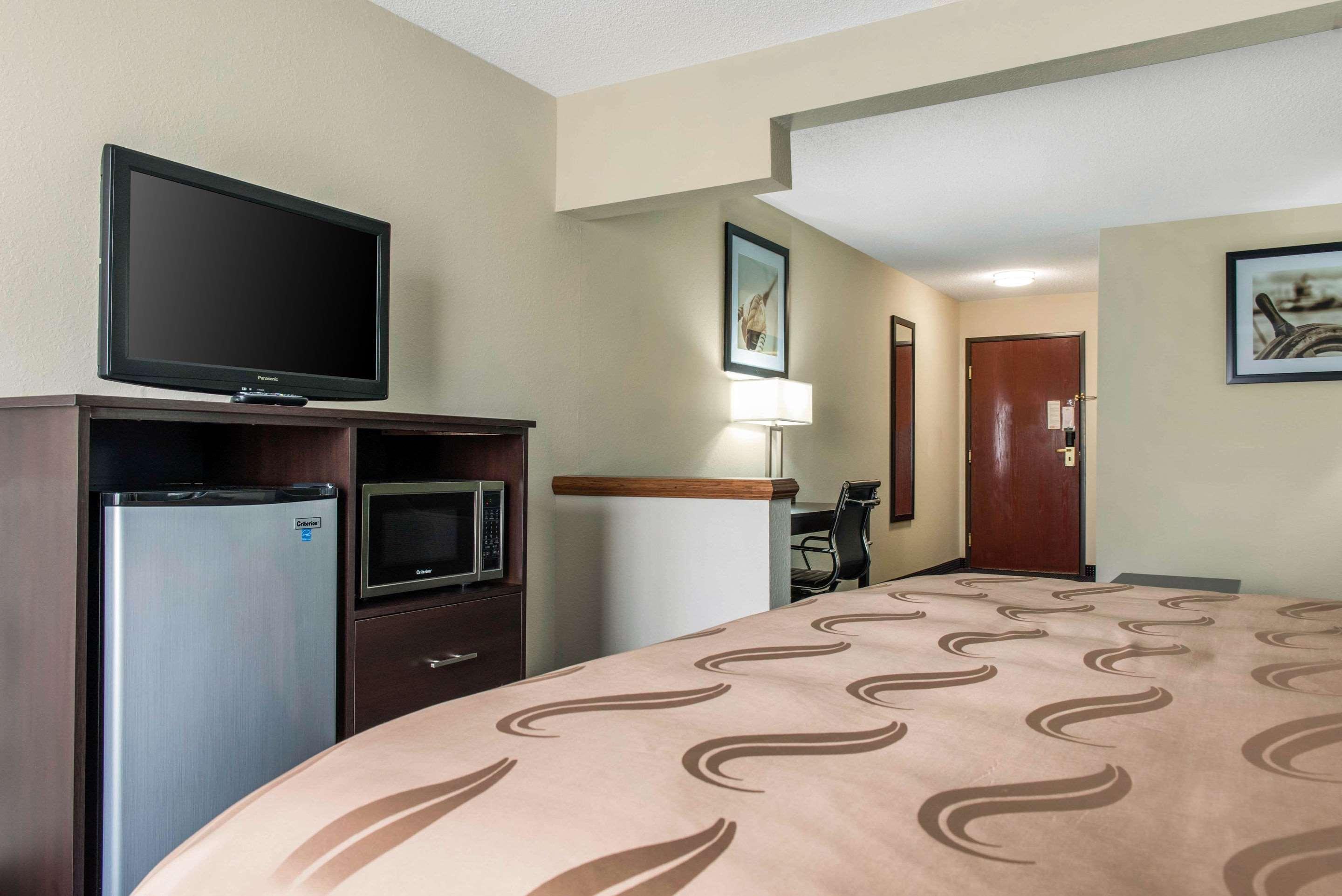 Quality Inn & Suites Anderson I-69 Εξωτερικό φωτογραφία