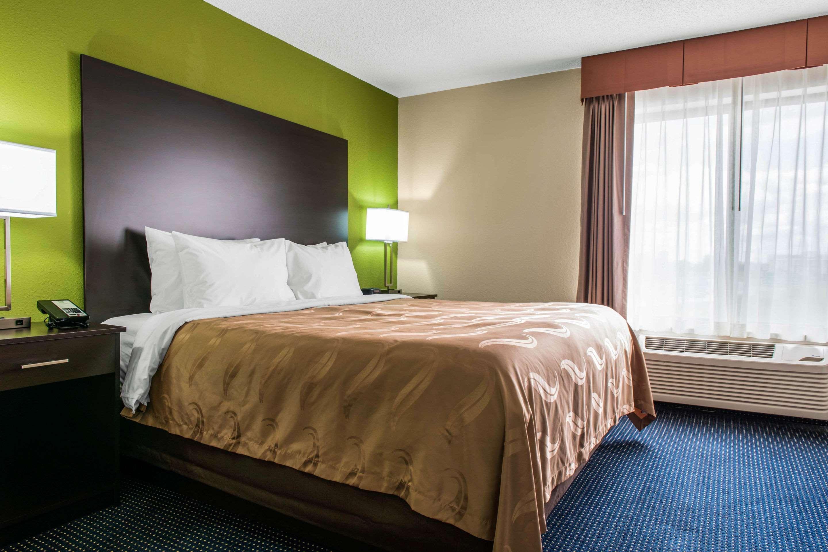 Quality Inn & Suites Anderson I-69 Εξωτερικό φωτογραφία