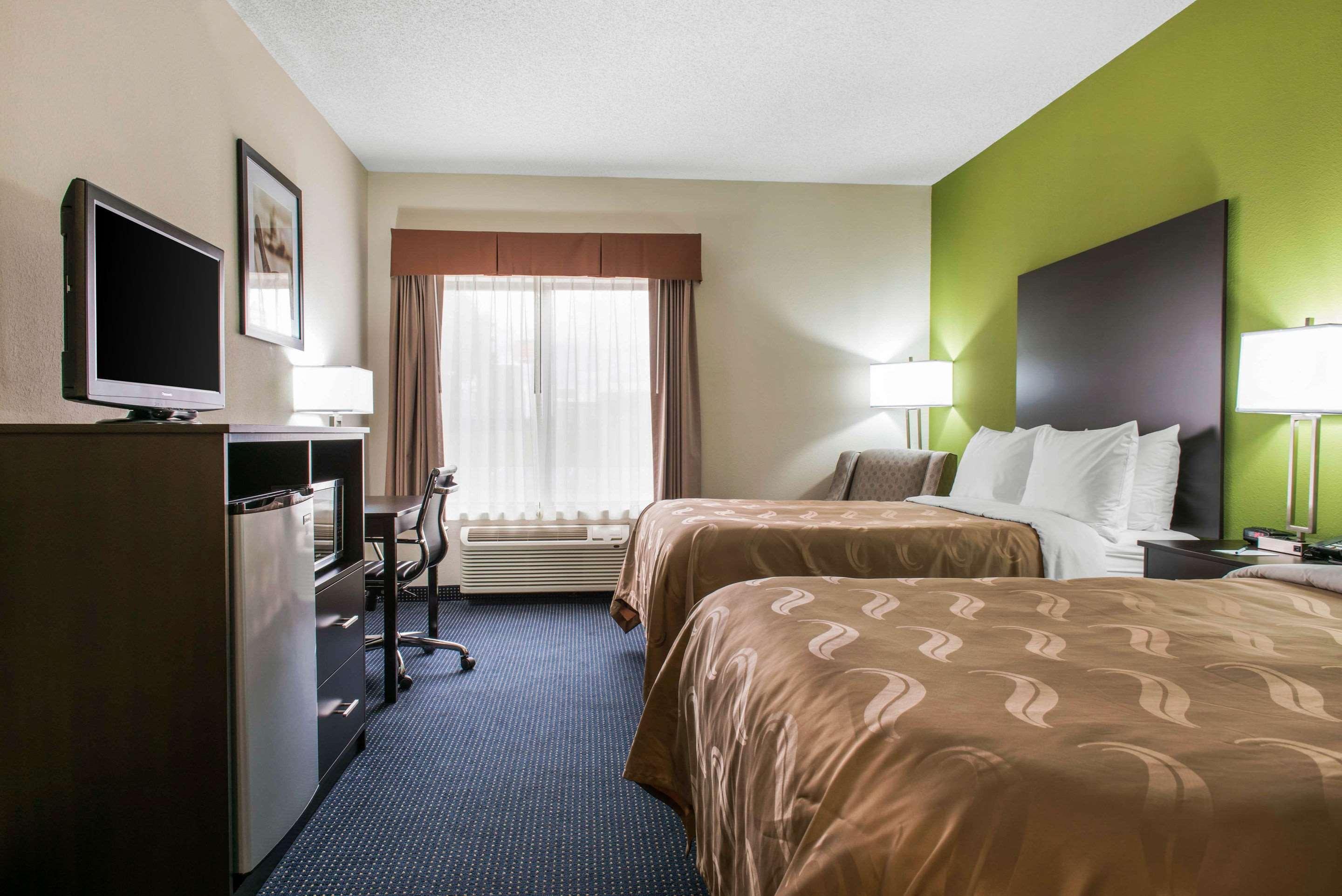 Quality Inn & Suites Anderson I-69 Εξωτερικό φωτογραφία