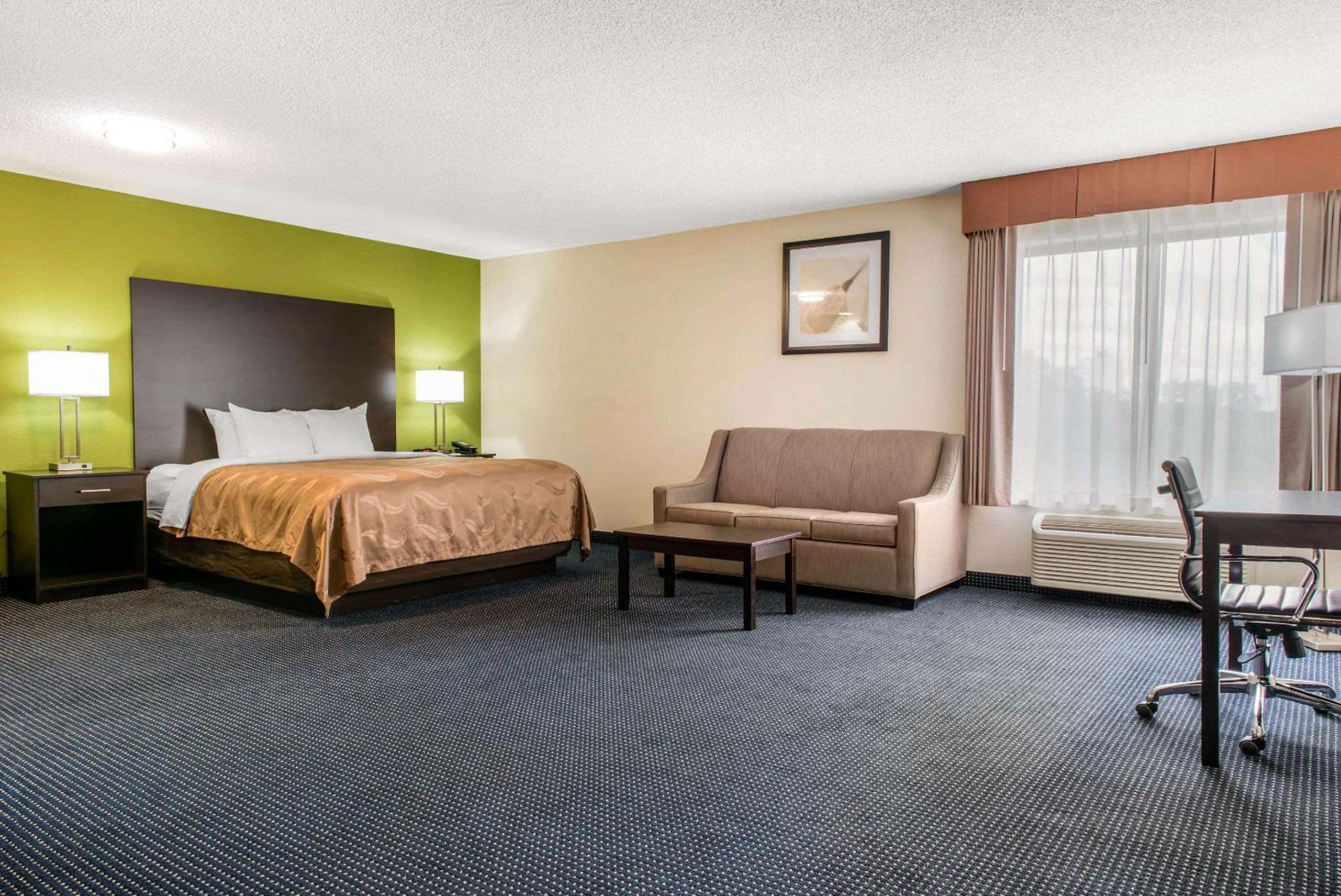 Quality Inn & Suites Anderson I-69 Εξωτερικό φωτογραφία